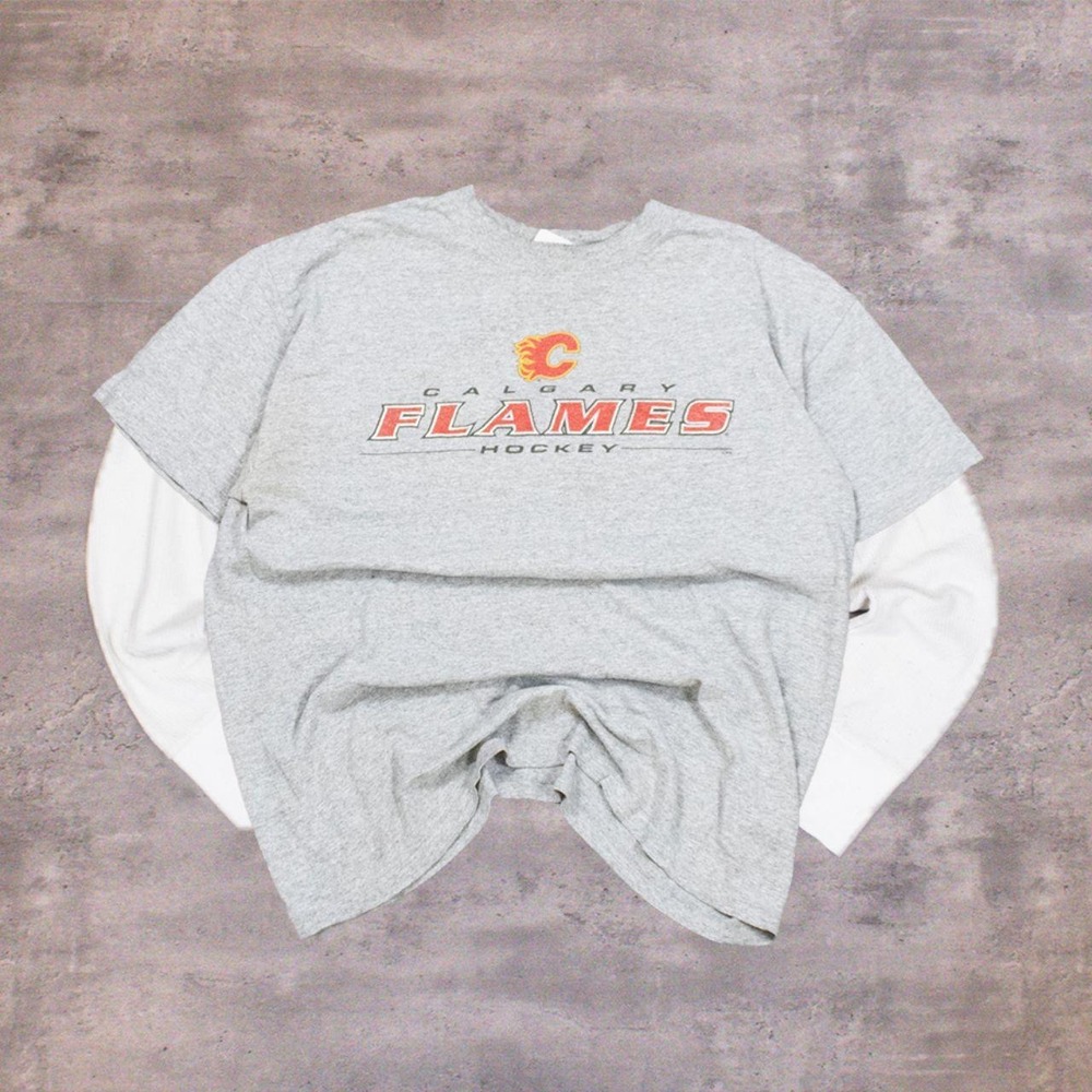 00's Calgary Flames Spell Out Baggy Oversize Short Sleeve T-Shir